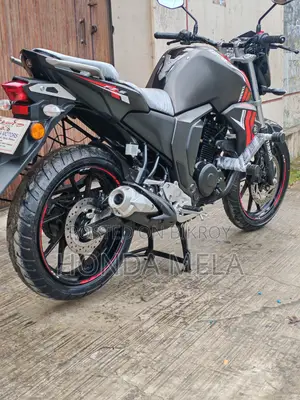 Yamaha FZS V2 2025 Black