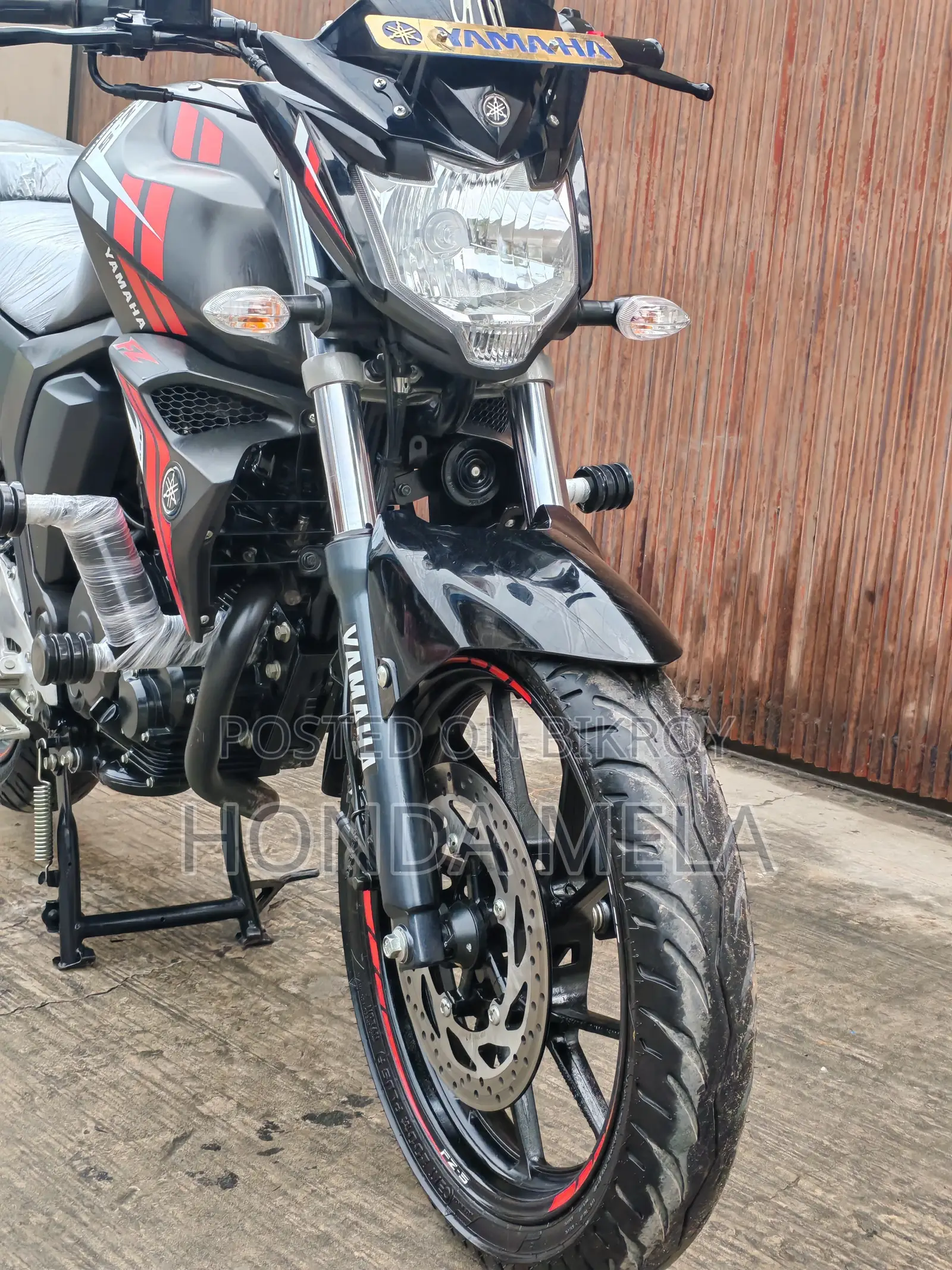Yamaha FZS V2 2025 Black