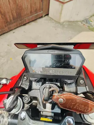 হিরো এক্সট্রিম ১২৫আর ২০২৬ অরেঞ্জ