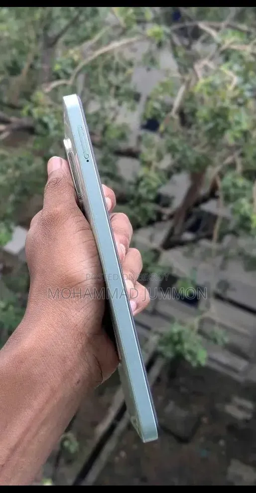 মোবাইল ফোন ১২৮ জিবি সিলভার