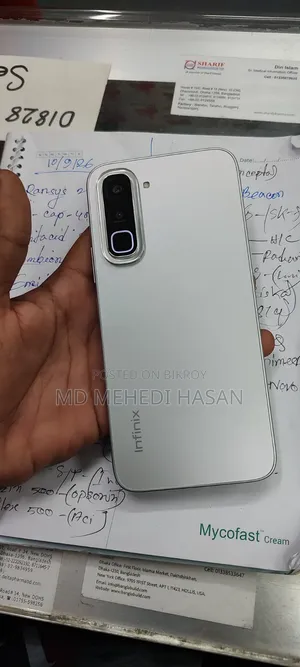 Infinix Hot 70 128 GB