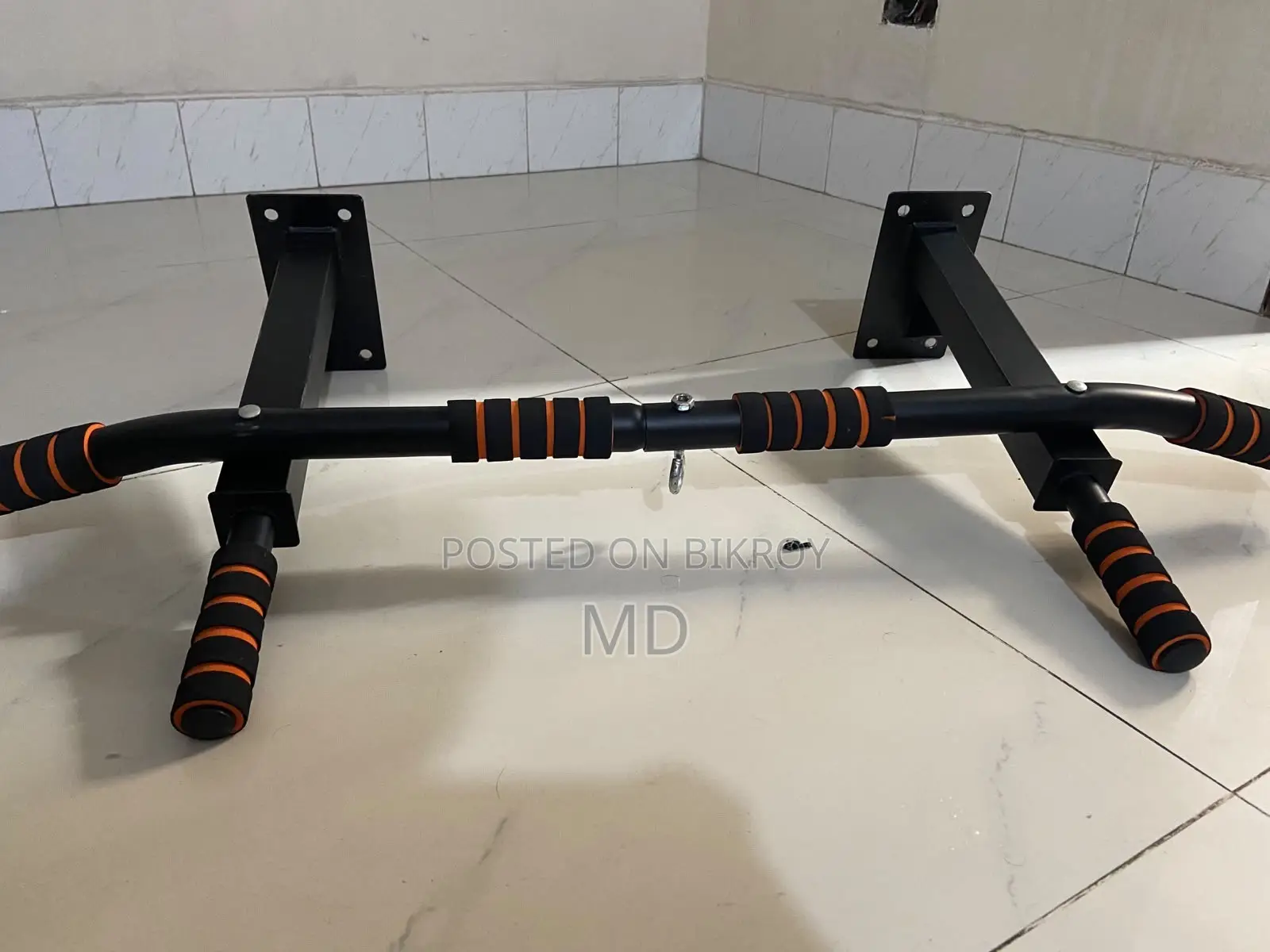 Pull Up Bar