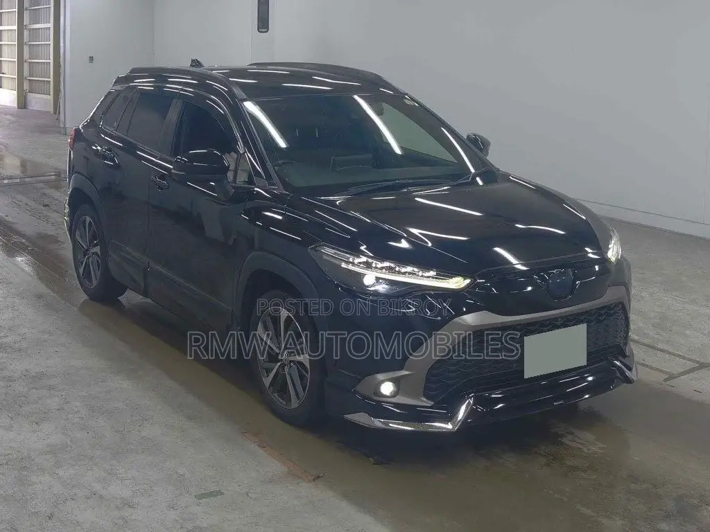 Toyota Corolla Cross 1.8 Hybrid FWD 2022 Black