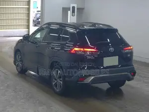 Toyota Corolla Cross 1.8 Hybrid FWD 2022 Black