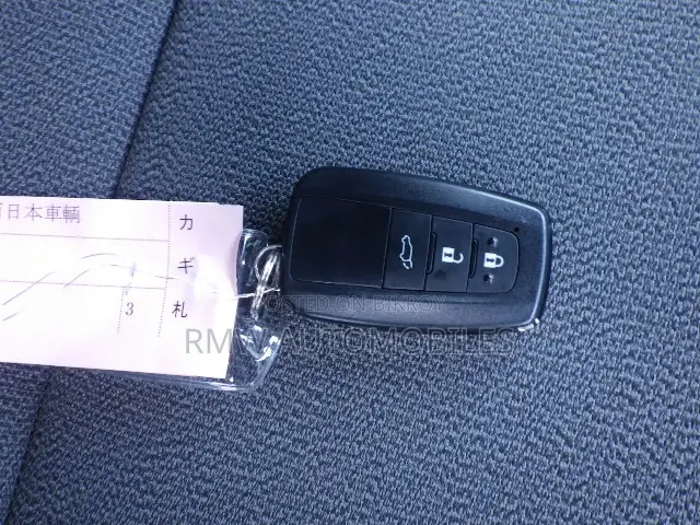 Toyota Corolla Cross 1.8 Hybrid FWD 2022 Black