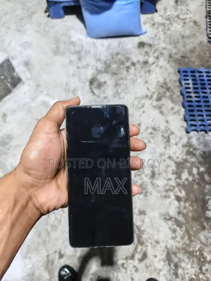 OnePlus 8 5G UW (Verizon) 128 GB Black