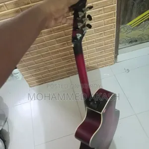 Guitar for Sale 4000 TK Fixed Price