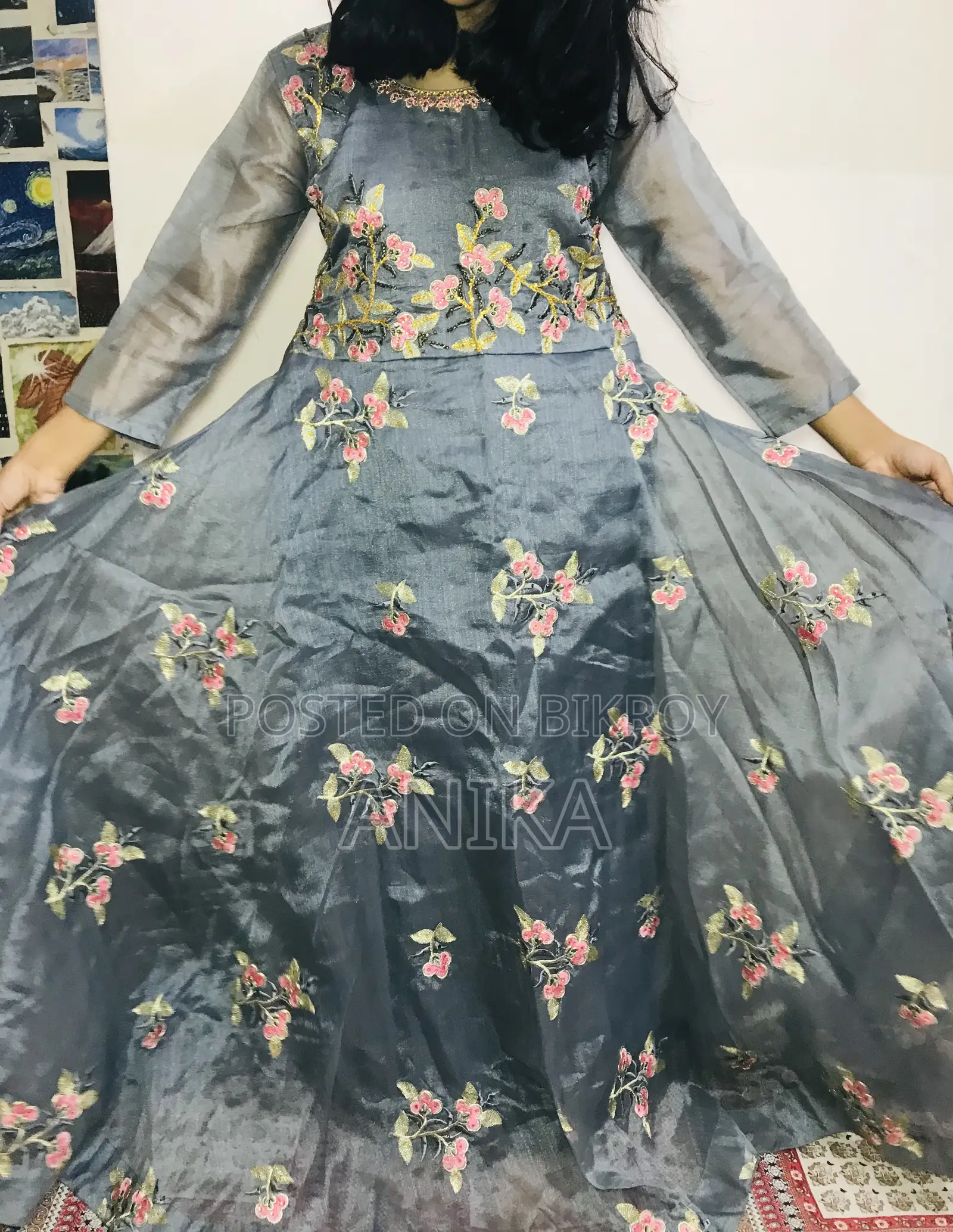 পার্টি গাউন বিক্রির জন্য