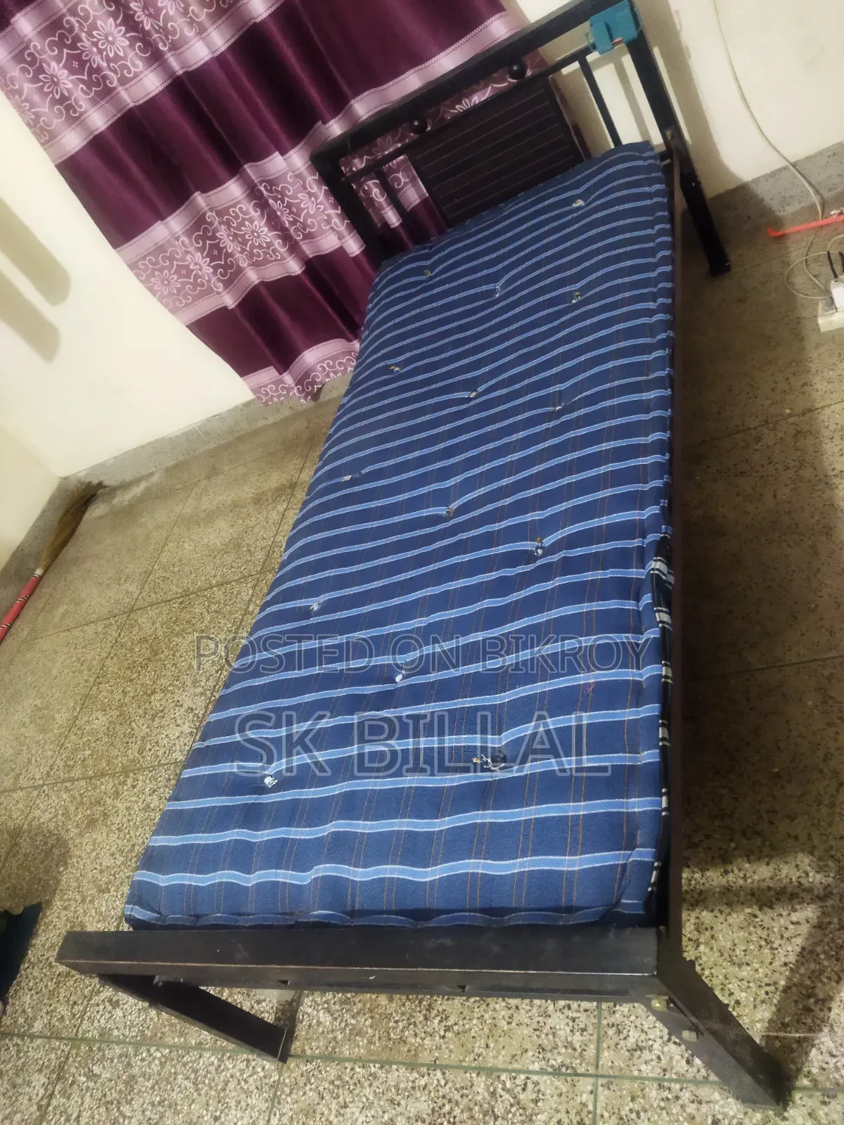 সিঙ্গেল খাট সাথে জাজিম