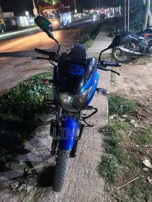 বাজাজ পালসার ১৫০ ২০১৭ নীল