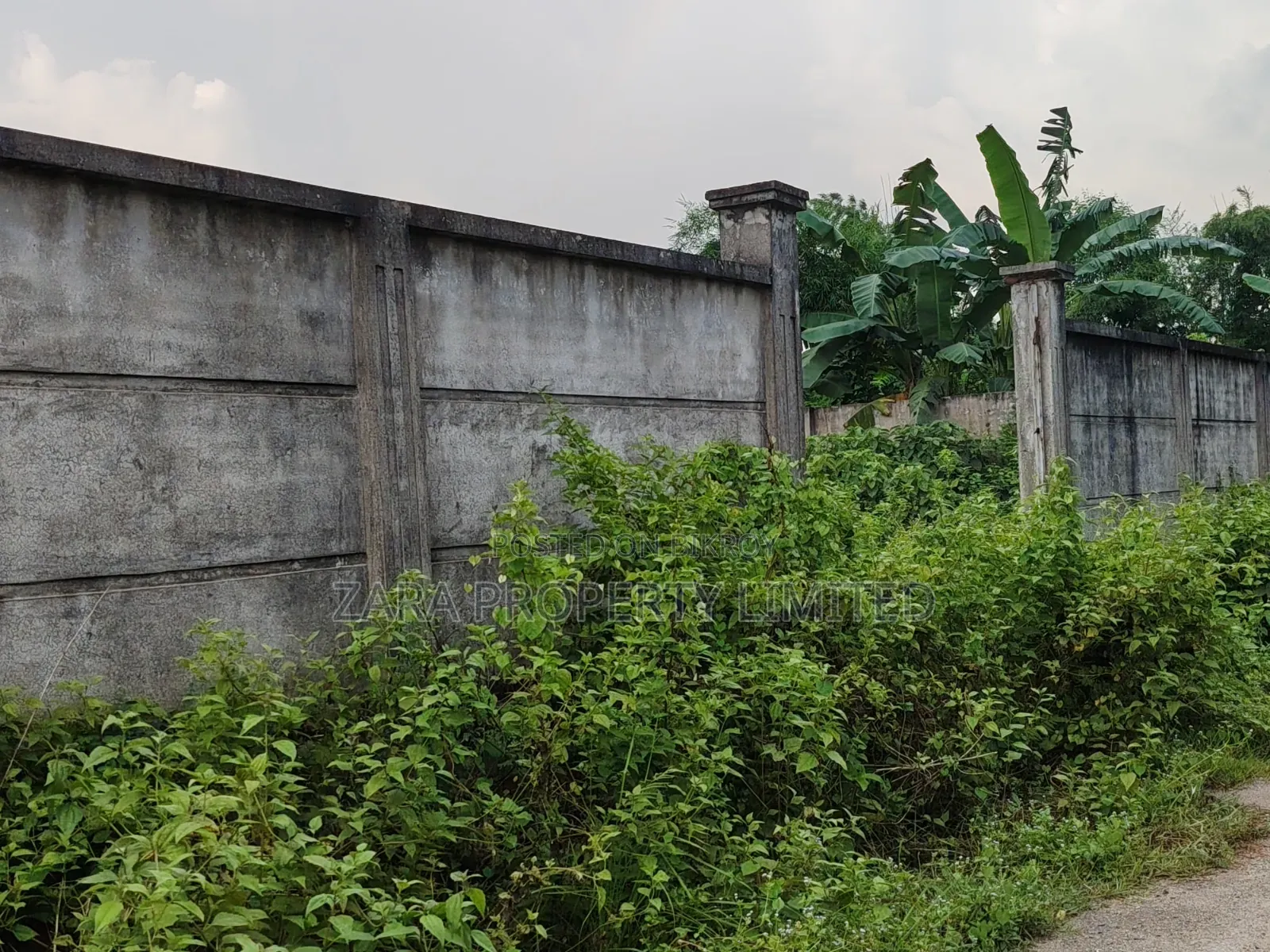 3 katha plot for sale with 30 feet paved road.