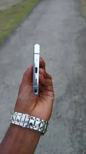 স্যামসাং গ্যালাক্সি নোট ২০ আল্ট্রা ৫জি ৫১২ জিবি ব্ল্যাক