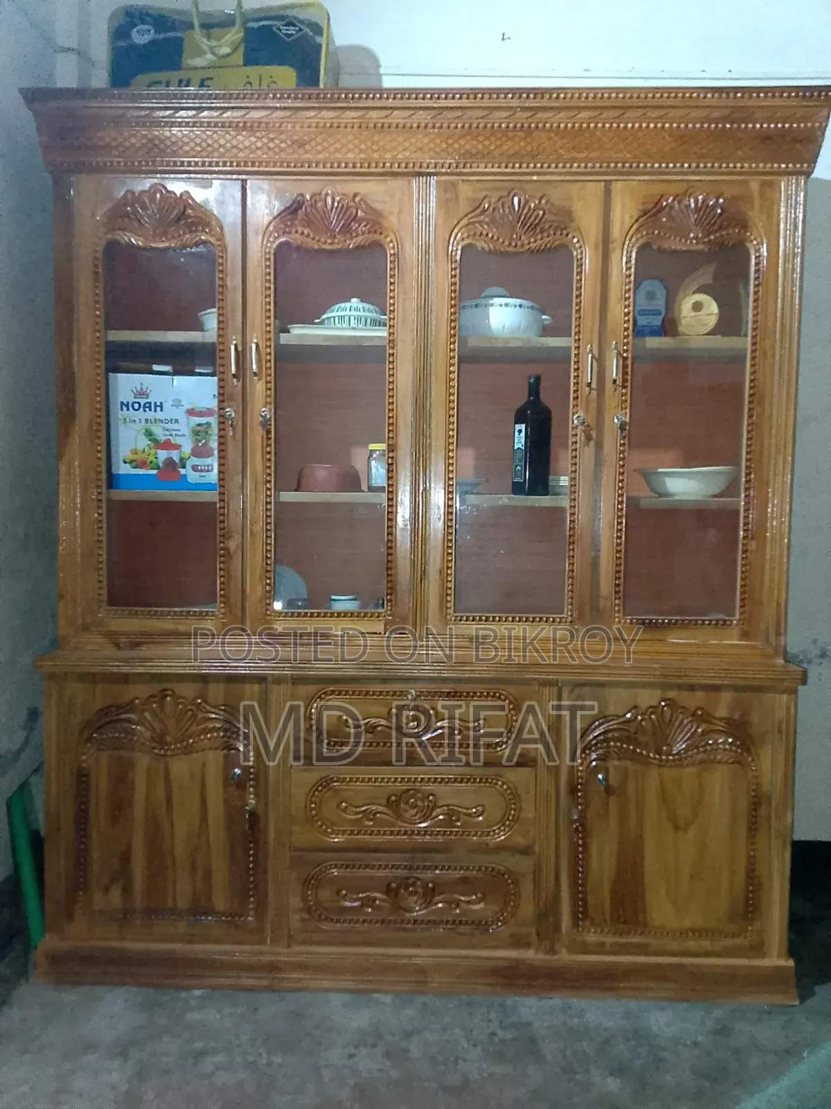 ওয়াল ক্যাবিনেট