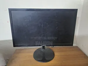 Desktop Computer 8GB AMD Ryzen 5 SSD 128GB