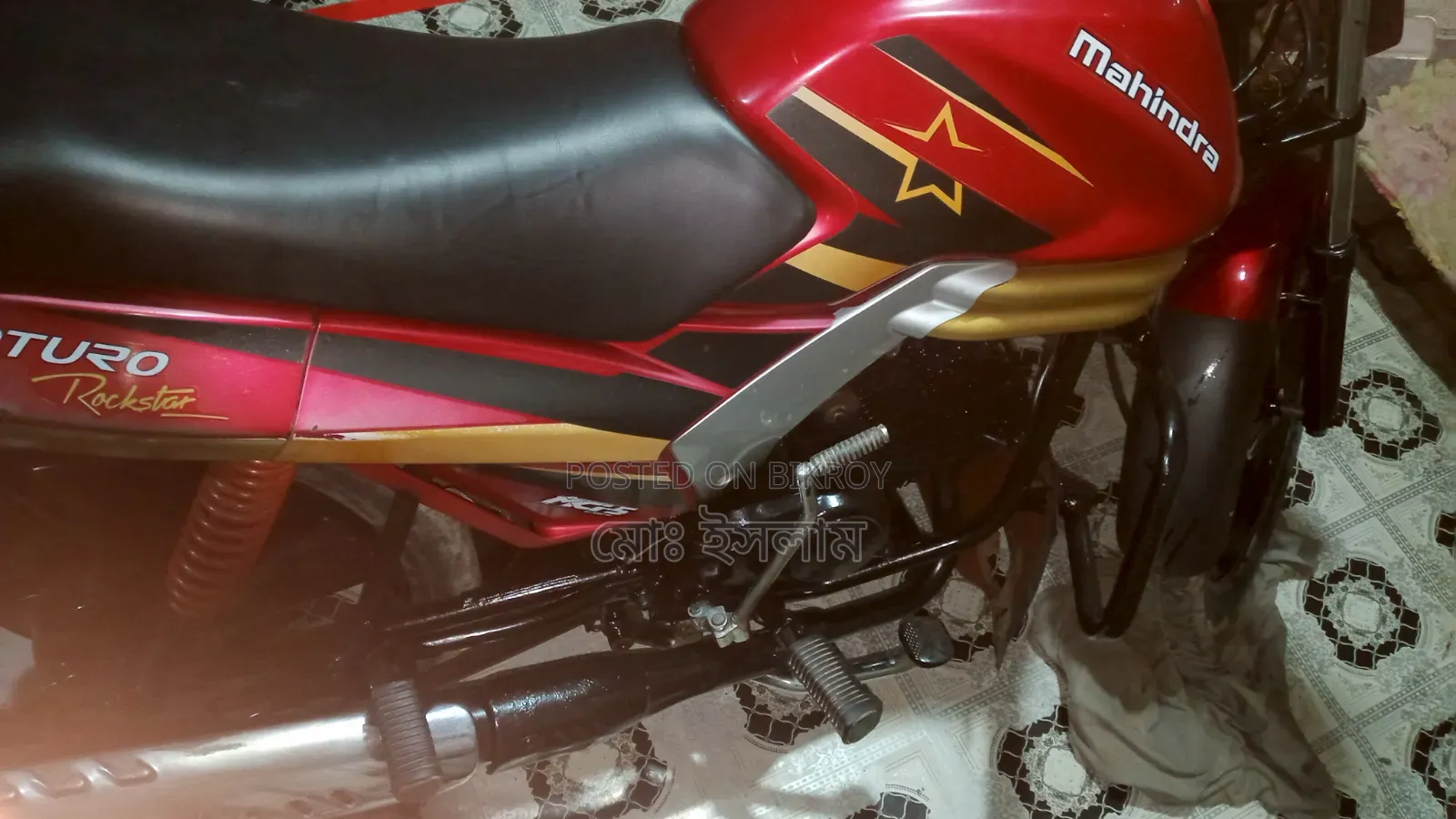 Mahindra Centuro 2018 Red