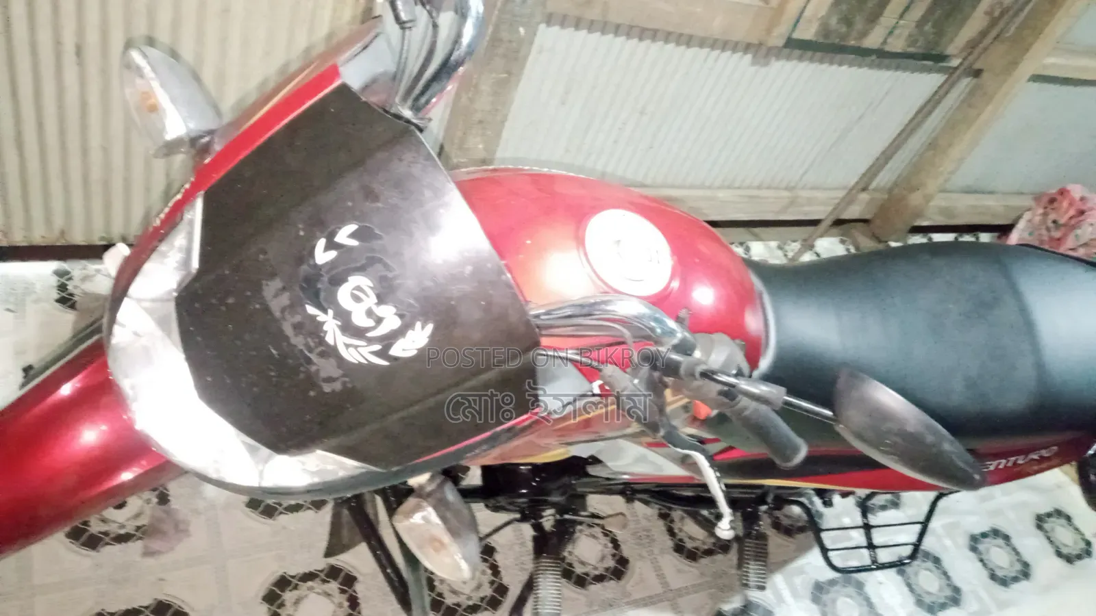 Mahindra Centuro 2018 Red