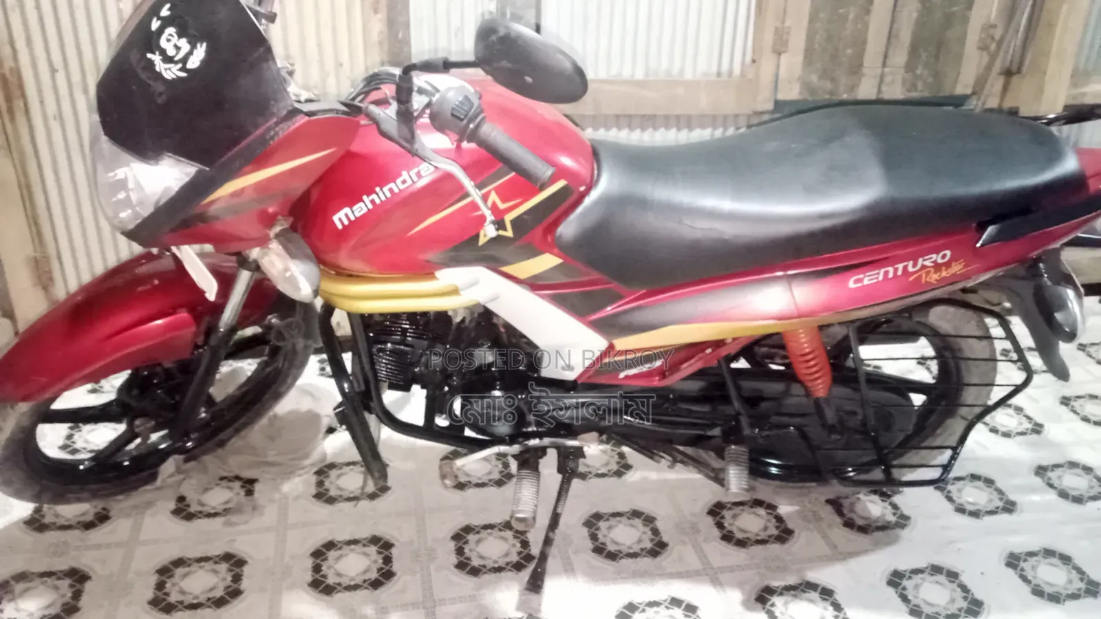 Mahindra Centuro 2018 Red