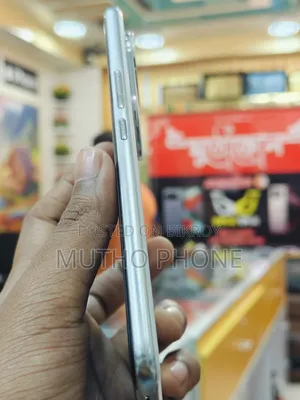 Vivo T4R 128 GB White