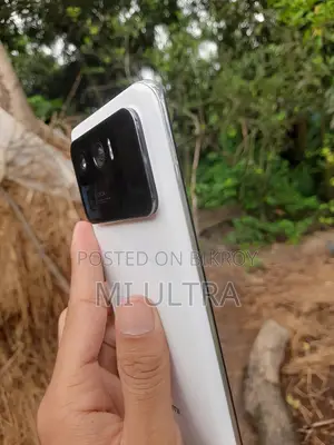 শাওমি মি ১১ আল্ট্রা ২৫৬ জিবি সাদা