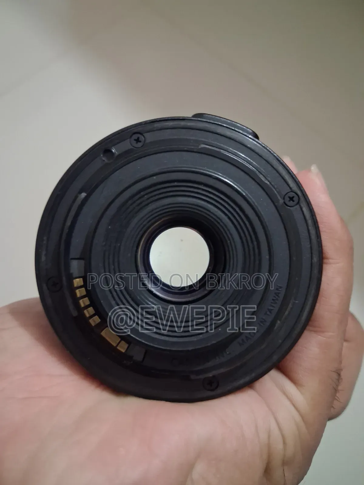 Canon EOS 1300D + 18-55mm Kit Lens