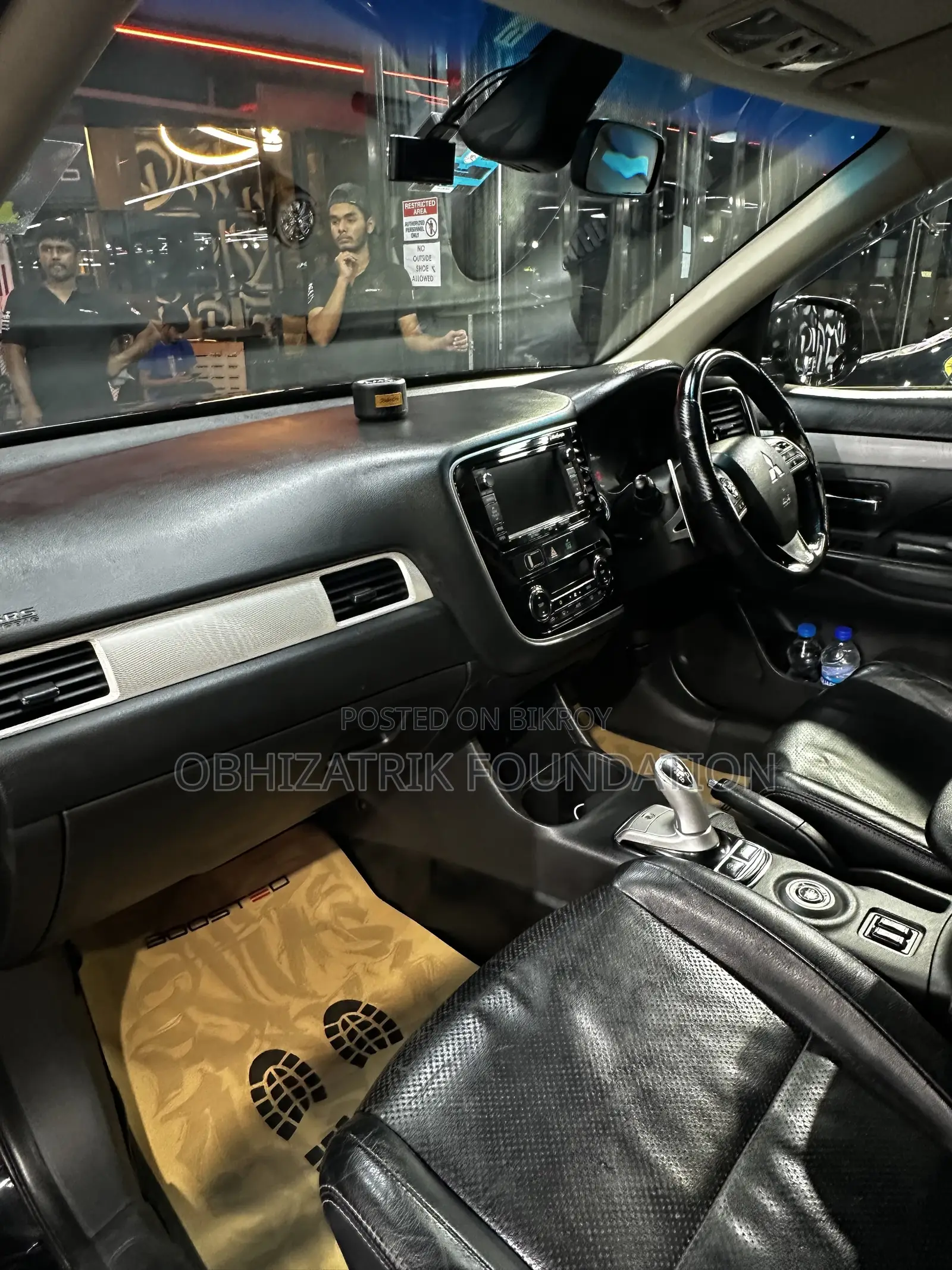 Mitsubishi Outlander 2.0 PHEV AWD 2013 Black