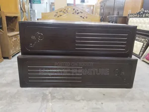 5/7 Feet Lacquered Bed