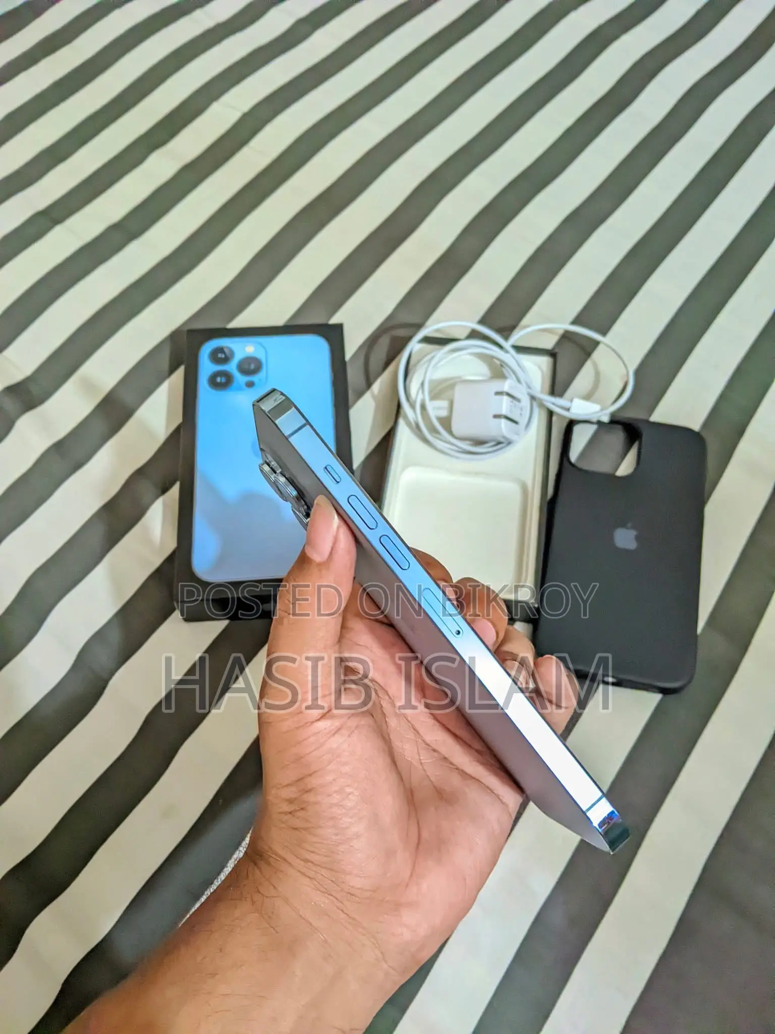 অ্যাপল আইফোন ১৩ প্রো ম্যাক্স ১২৮ জিবি নীল