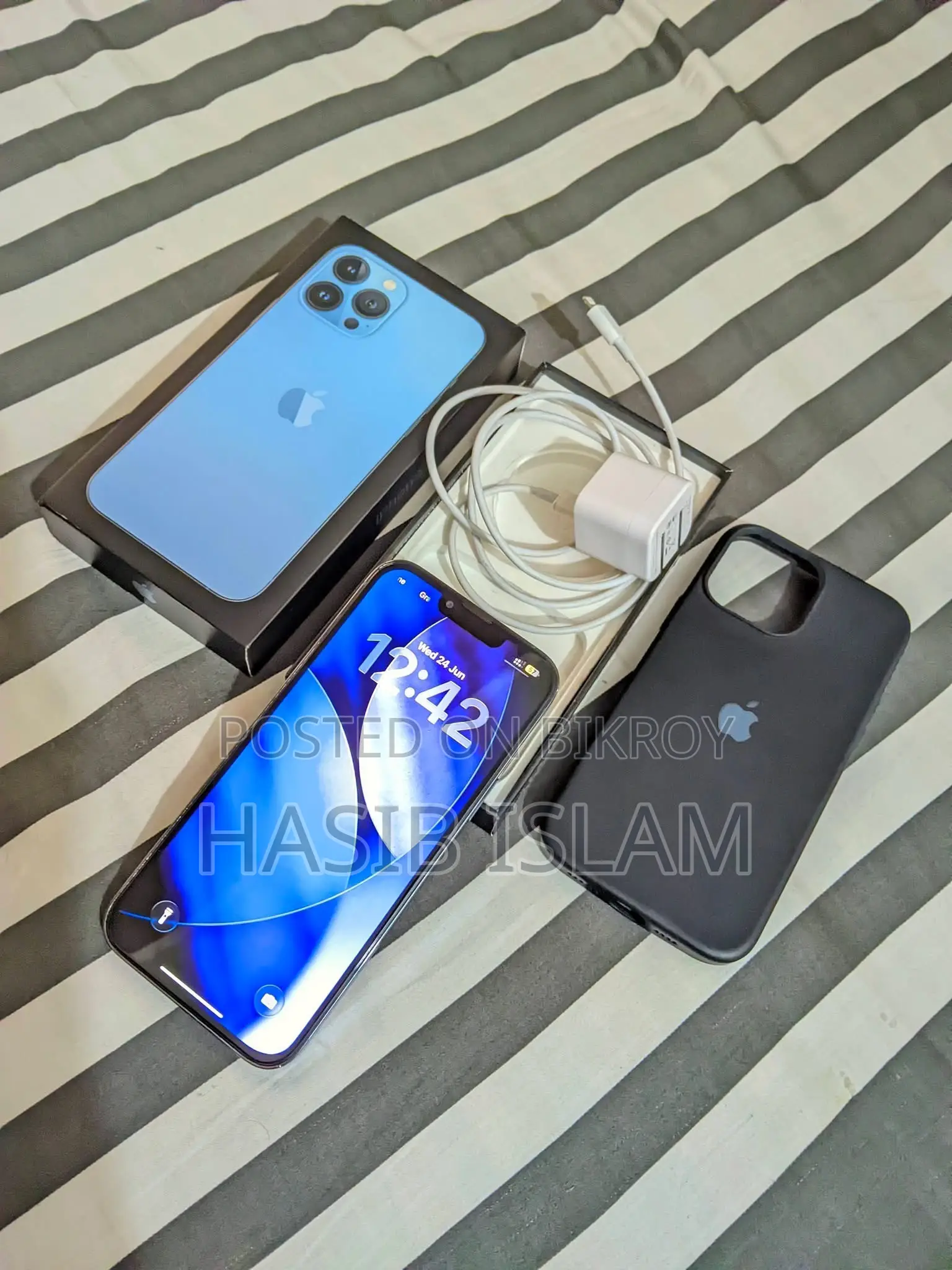 অ্যাপল আইফোন ১৩ প্রো ম্যাক্স ১২৮ জিবি নীল