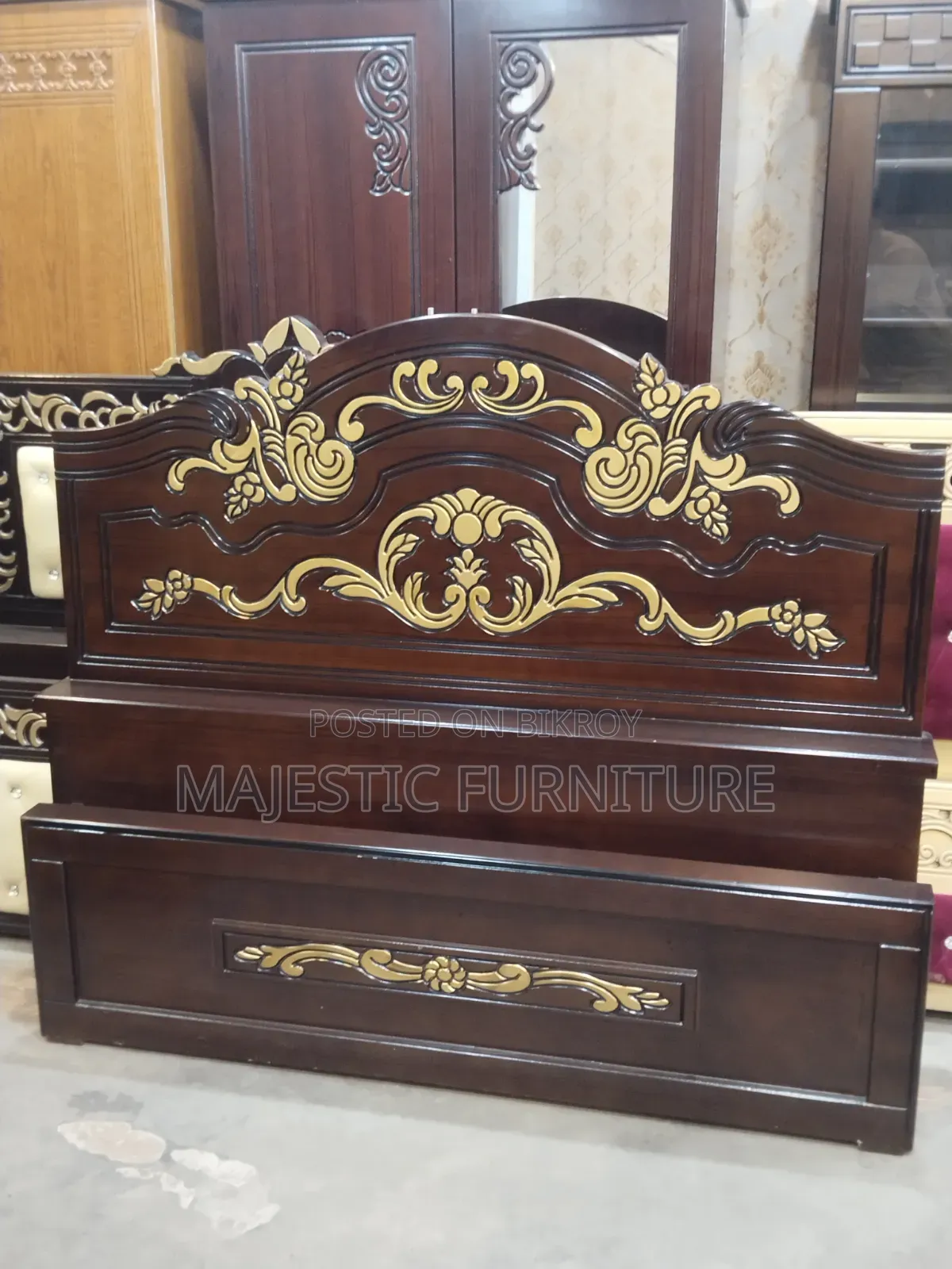 Box Style Bed 5/7 Feet. M# 438