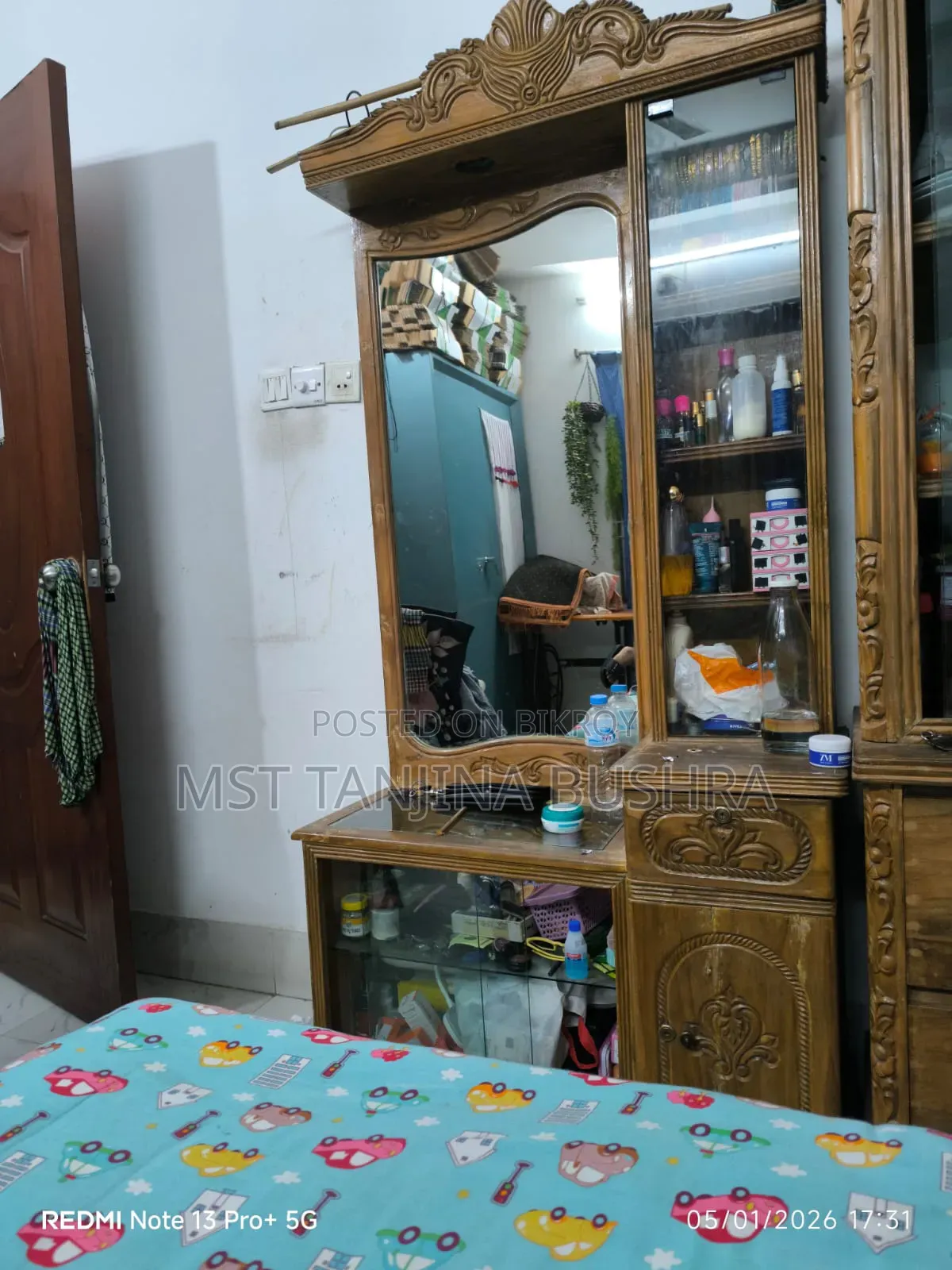 A Showcase and Dressing Table