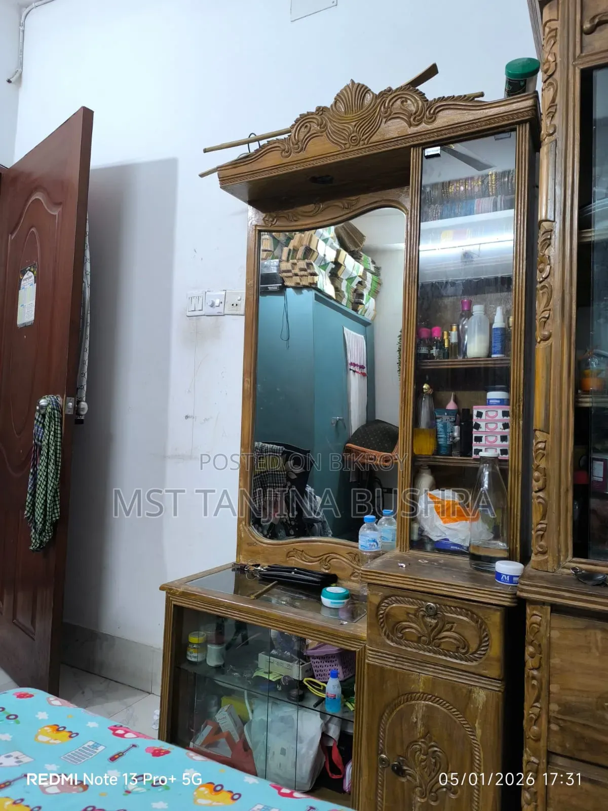 A Showcase and Dressing Table