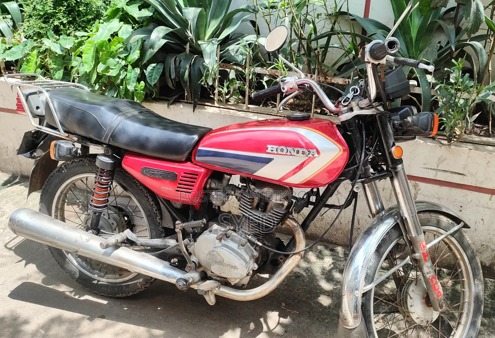 Honda 2003 Red