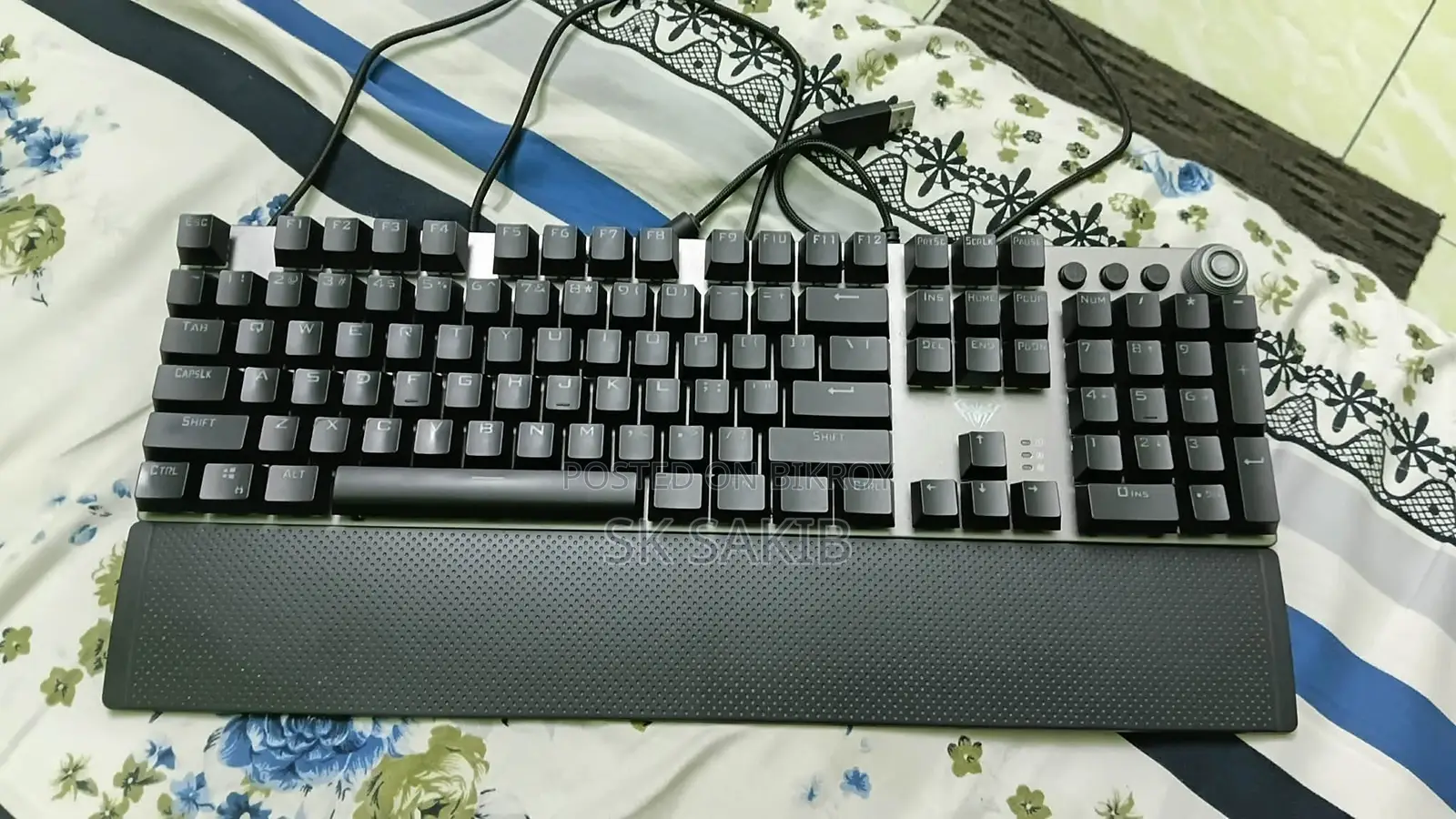 Aula F2058 Keyboard Sell Post