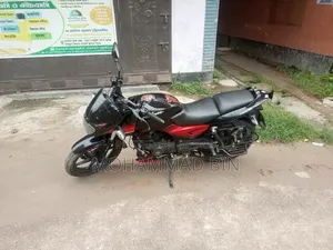 বাজাজ পালসার ১৫০ ২০২২ কালো