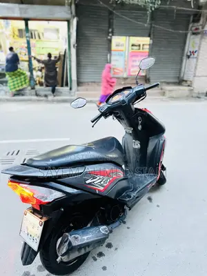হোন্ডা ডিও ২০১৮ লাল