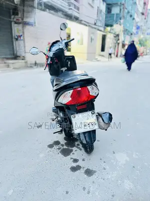 হোন্ডা ডিও ২০১৮ লাল