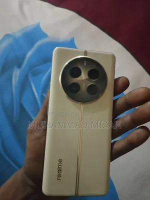 নতুন রিয়েলমি ১২ প্রো ২৫৬ জিবি গোল্ড