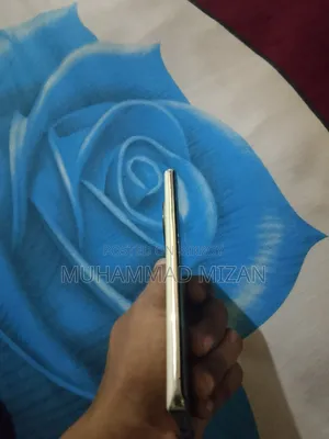 নতুন রিয়েলমি ১২ প্রো ২৫৬ জিবি গোল্ড