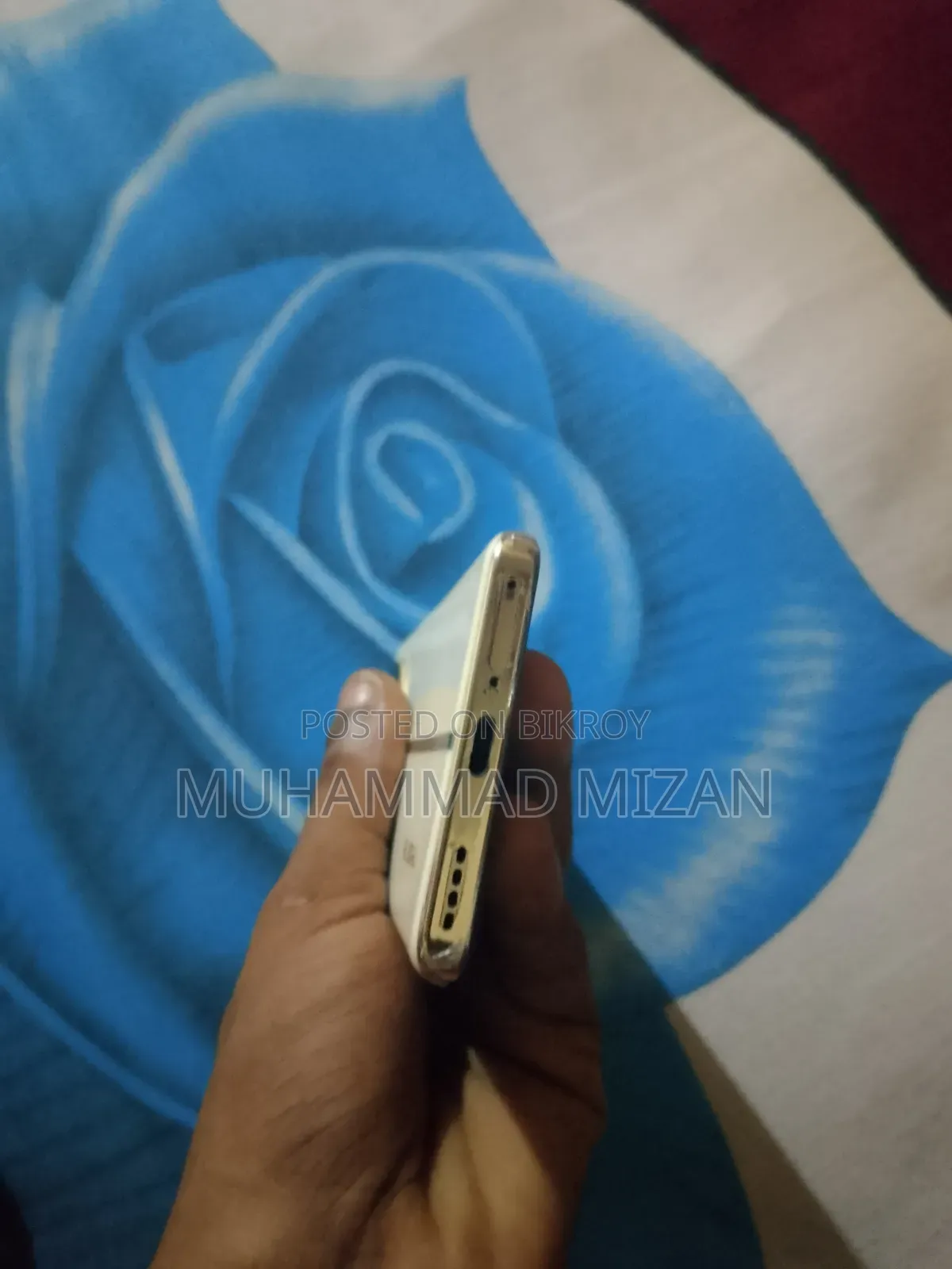 নতুন রিয়েলমি ১২ প্রো ২৫৬ জিবি গোল্ড