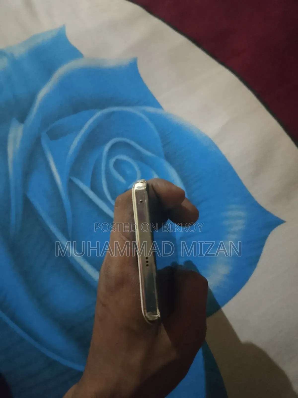 নতুন রিয়েলমি ১২ প্রো ২৫৬ জিবি গোল্ড