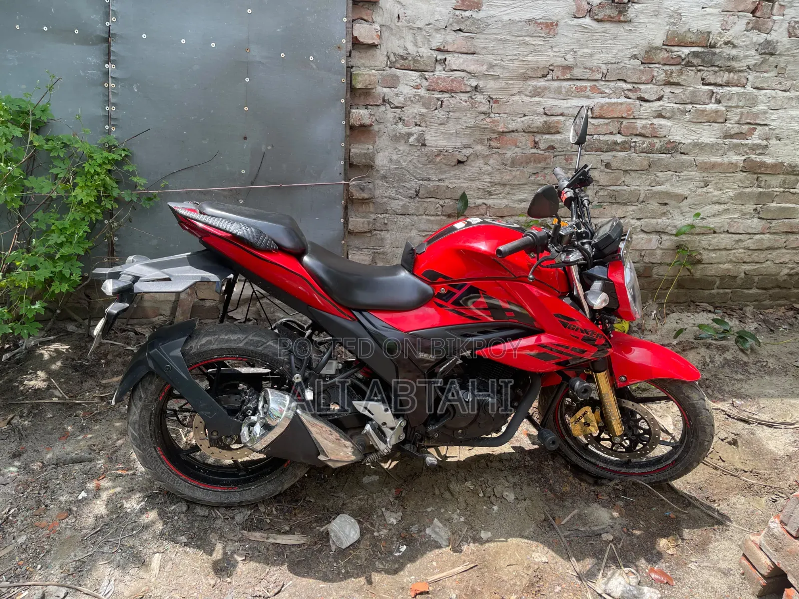 Suzuki Gixxer 2023 Red