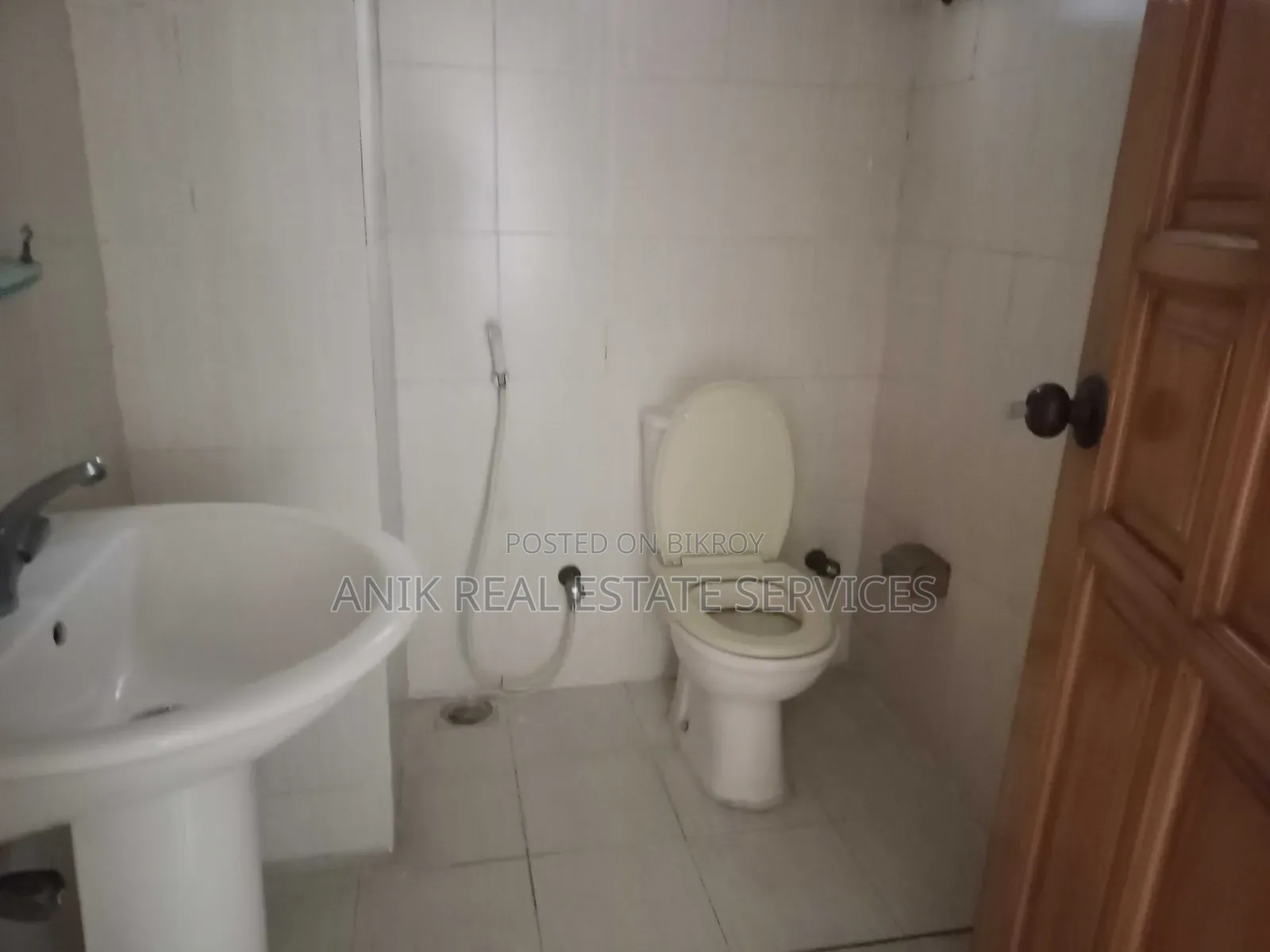 3 Bedroom Apartment in Anik Real Estate, Gulshan for Rent