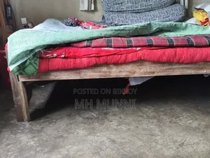 আকাশ মনি কাঠের খাট বিক্রয়ের জন্য