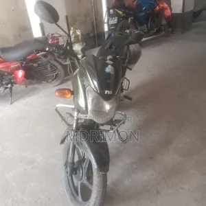 টিভিএস মেট্রো ২০১৩ সবুজ