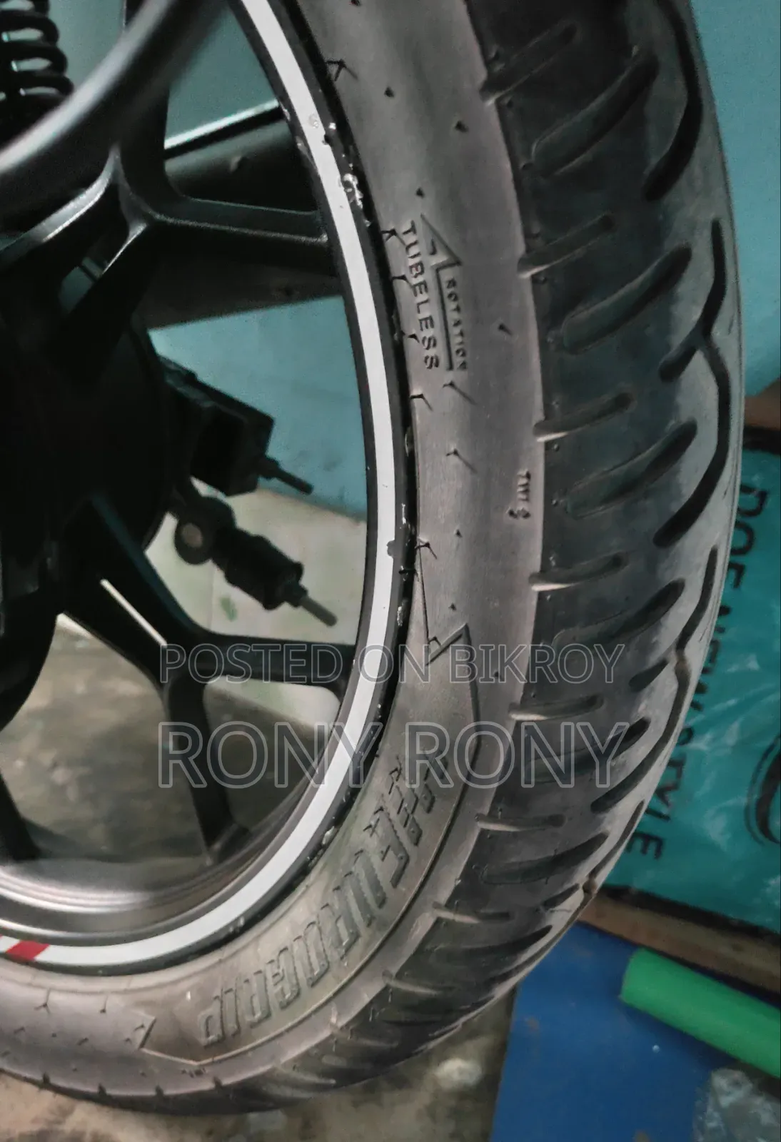 বাজাজ ডিসকভার ১২৫ ২০২৫ কালো