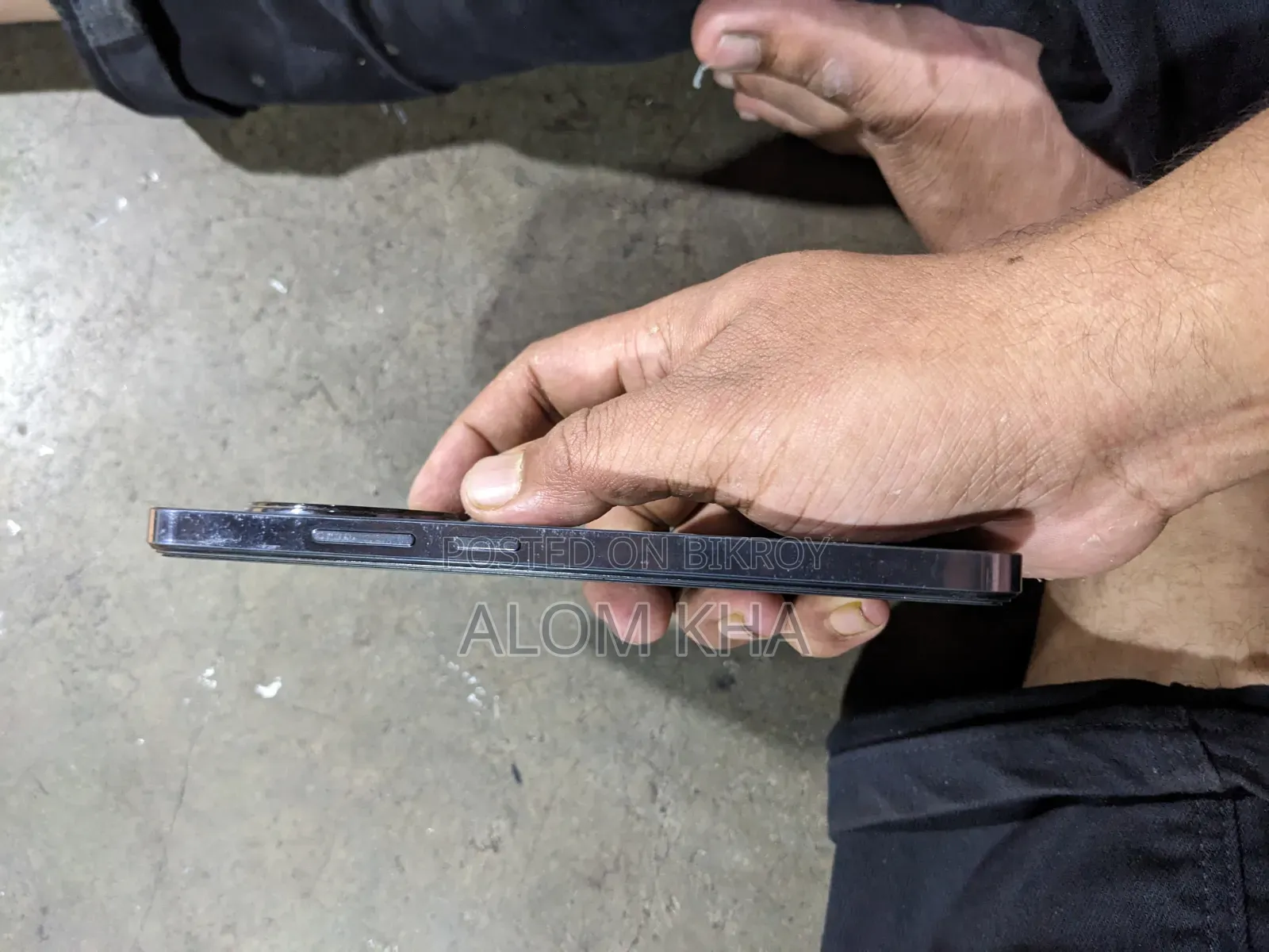 রিয়েলমি নারজো ৬০ ১২৮ জিবি কালো