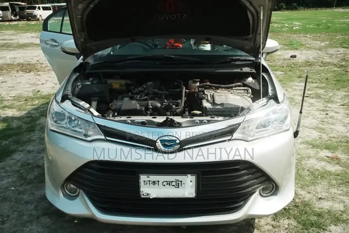 টয়োটা এক্সিও ২০১৫ রূপালী
