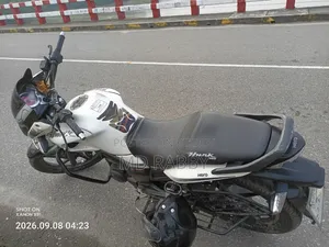 Hero Hunk 2020 White