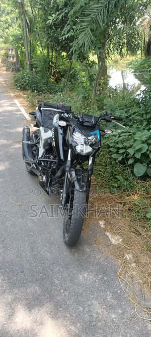 নিউ টিভিএস আপাচে আরটিআর ১৬০ ৪ভি এফআই ২০২০ ব্ল্যাক