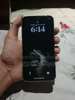 Apple iPhone XR 128 GB White